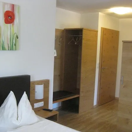 Gasthof Muhr Wirt Z'bierbaum Πανσιόν 3*