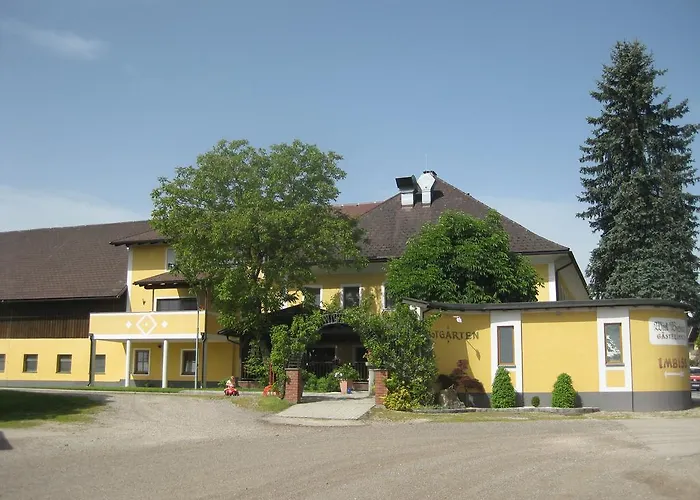 Gasthof Muhr Wirt Z'bierbaum 3*