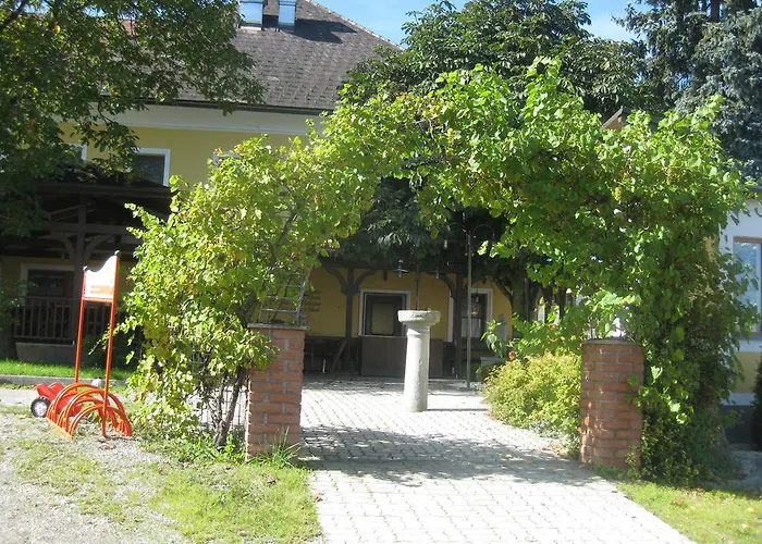 Πανσιόν Gasthof Muhr Wirt Z'bierbaum 3*